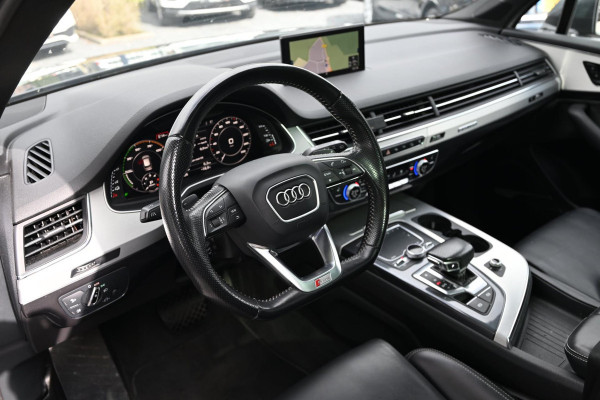 Audi Q7 3.0 TDI e-tron S-LINE QUATTRO, 21" RS Velgen, Luchtvering, Trekhaak, Leder, Bose audio