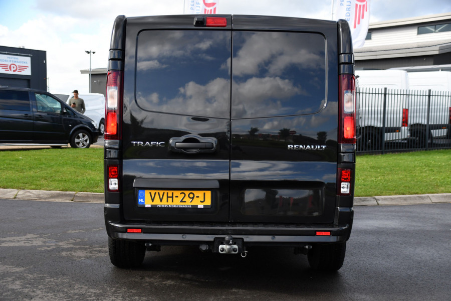 Renault Trafic 2.0 dCi 130 T30 L2H1 Black Edition Camera, Cruise, Sensoren, Mutlimedia, 130PK, Trekhaak, Led, UNIEK!