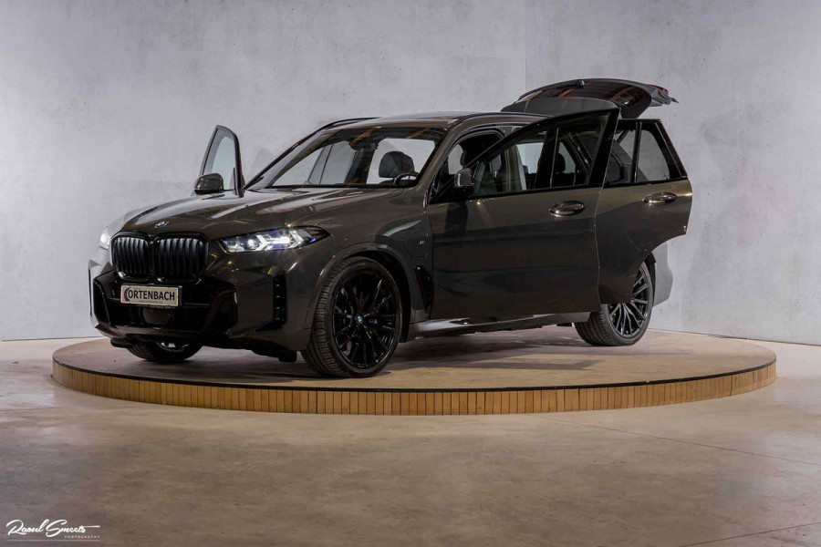 BMW X5 xDrive50e | M-sport Pro | Panorama | Iconic Glow | Dravit | Np 122K