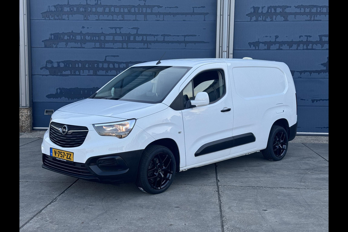 Opel Combo 1.6D L2H1 Edition AIRCO / CRUISE CONTROLE / NAVI / TREKHAAK