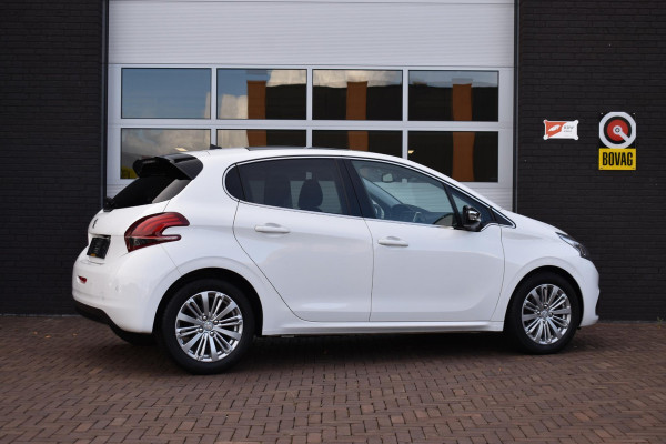 Peugeot 208 1.2 PureTech Allure Sky | Panorama | Navi | Camera | Incl. garantie