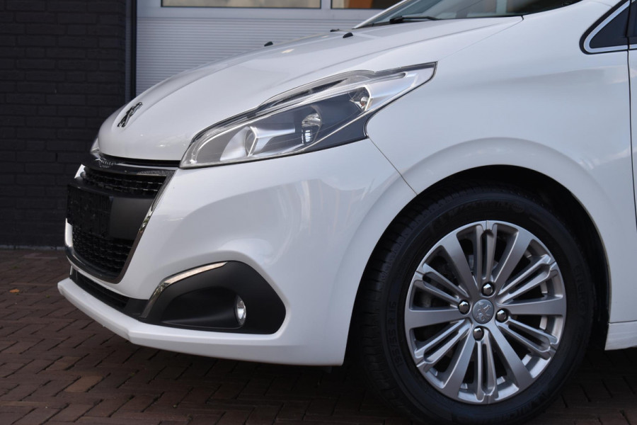 Peugeot 208 1.2 PureTech Allure Sky | Panorama | Navi | Camera | Incl. garantie