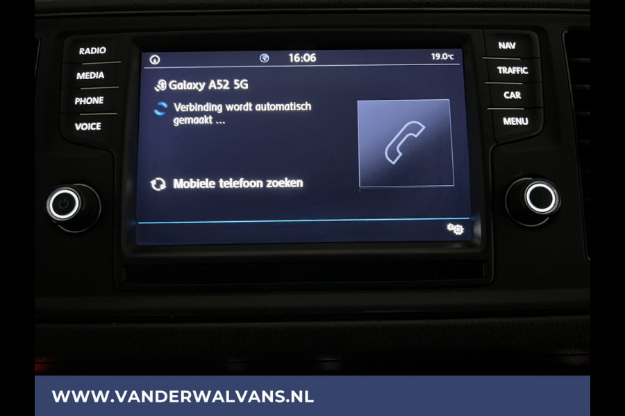 Volkswagen Crafter 2.0 TDI 141pk L3H3 L2H2 Euro6 Airco | Camera | Navigatie | Apple Carplay Android Auto, Cruisecontrol, Parkeersensoren, Bijrijdersbank