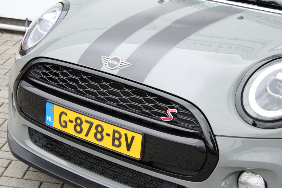 MINI Mini 1.5 Cooper Business Edition NL AUTO | PANO | S UITGEVOERD | NAVI |