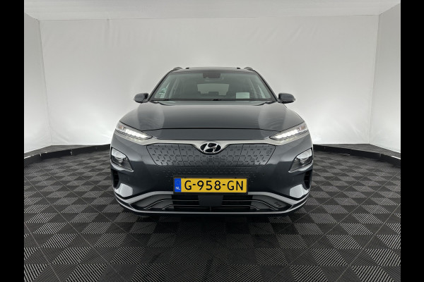 Hyundai Kona EV Premium 64 kWh (INCL-BTW) *PANO | FULL-LEATHER | HEAD-UP | FULL-LED | NAVI-FULLMAP | DAB | ADAPTIVE-CRUISE | KRELL-AUDIO | KEYLESS | CAMERA | BLIND-SPOT | LANE-ASSIST | DIGI-COCKPIT | COMFORT-SEATS | 17''AL