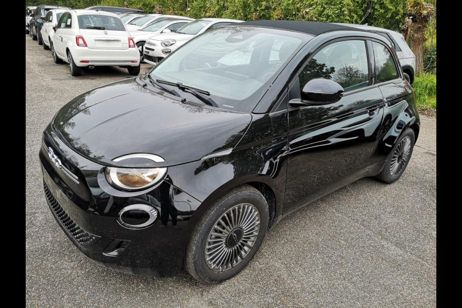 Fiat 500E CABRIO Icon 42 kWh