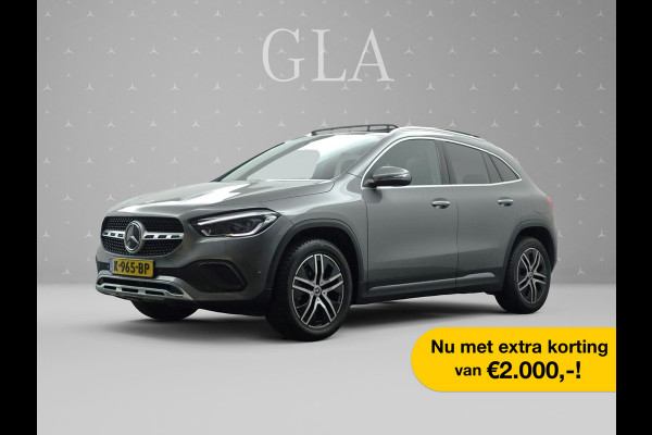 Mercedes-Benz GLA 200 AMG Solution Luxury Aut- Leer I Panodak I Sfeerverlichting I Memory Seats I Camera