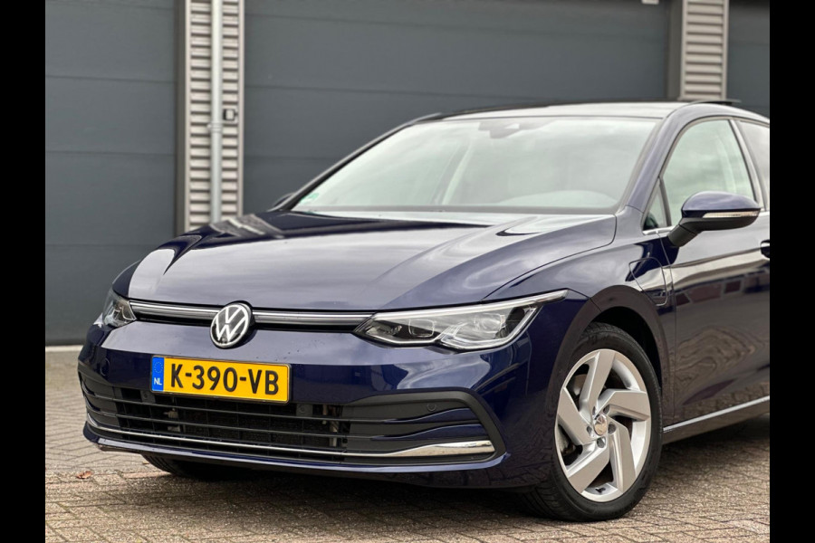 Volkswagen Golf 1.4 eHybrid STYLE, PANORAMADAK, SPORTINTERIEUR, TREKHAAK, NL AUTO MET NATIONALE AUTO PAS