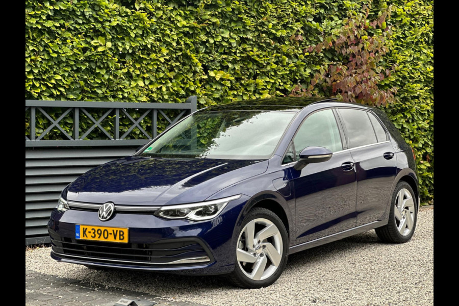 Volkswagen Golf 1.4 eHybrid STYLE, PANORAMADAK, SPORTINTERIEUR, TREKHAAK, NL AUTO MET NATIONALE AUTO PAS