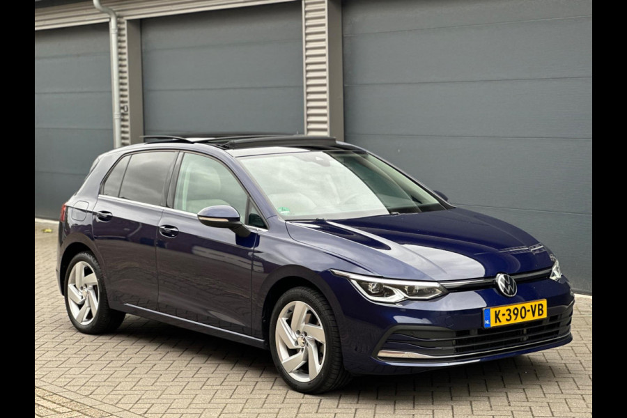 Volkswagen Golf 1.4 eHybrid STYLE, PANORAMADAK, SPORTINTERIEUR, TREKHAAK, NL AUTO MET NATIONALE AUTO PAS