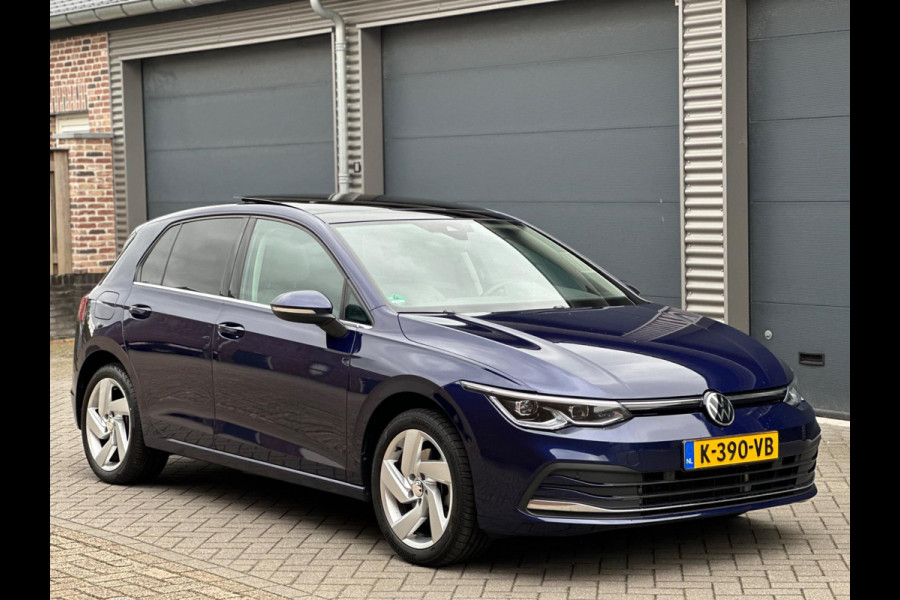 Volkswagen Golf 1.4 eHybrid STYLE, PANORAMADAK, SPORTINTERIEUR, TREKHAAK, NL AUTO MET NATIONALE AUTO PAS