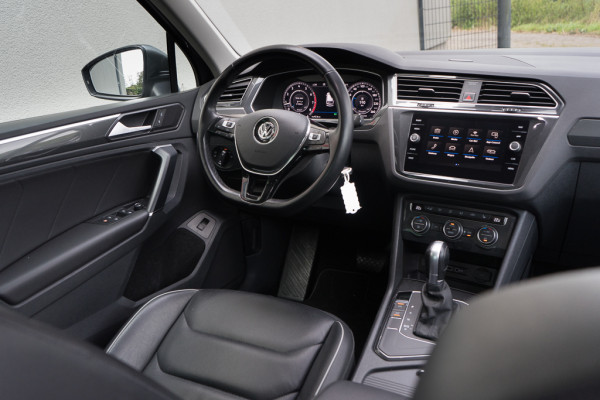 Volkswagen Tiguan 1.4 TSI ACT Highline Business R / Virtual Cockpit/ Adaptive Cruise Control/ Panoramadak/ Trekhaak/ 110kW (150PK)