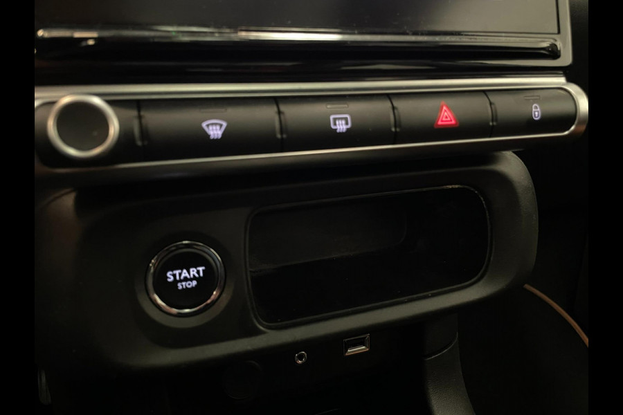 Citroën C3 1.2 PureTech Shine / Pano / Navi / CarPlay / Stoelverwarming