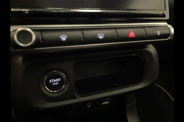 Citroën C3 1.2 PureTech Shine / Pano / Navi / CarPlay / Stoelverwarming