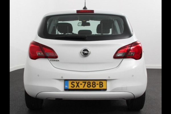 Opel Corsa 1.4 Favourite | Navigatie | Apple Carplay/Android Auto | Airco | Cruise Control | Lichtmetalen Velgen