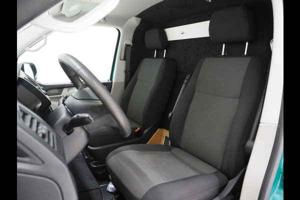 Volkswagen Transporter 2.0 TDI L2H1 | Cruise | Trekhaak | Carplay | Airco | Inrichting