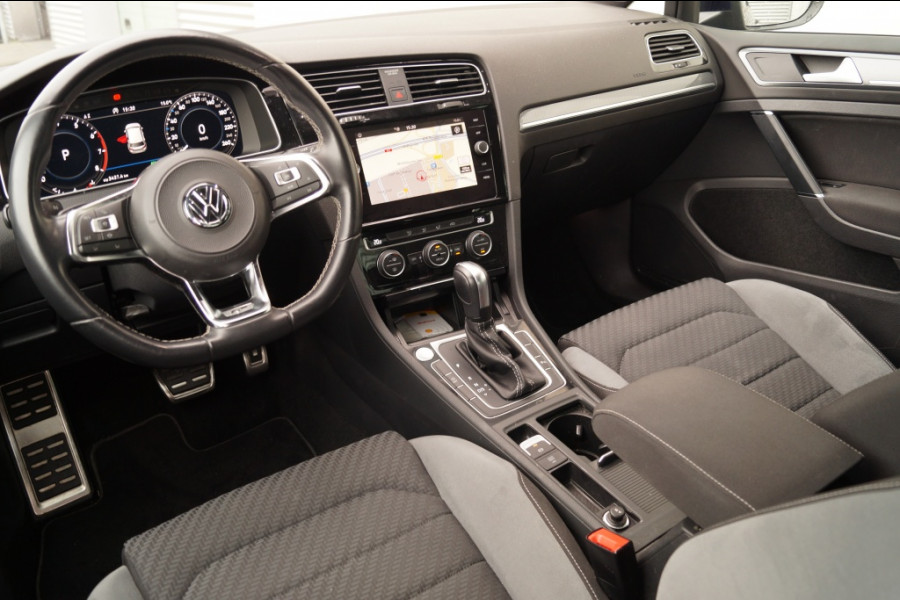 Volkswagen Golf 1.5 TSI 150pk DSG R-Line -LED-DIGI-ECC-PDC-NAVI-