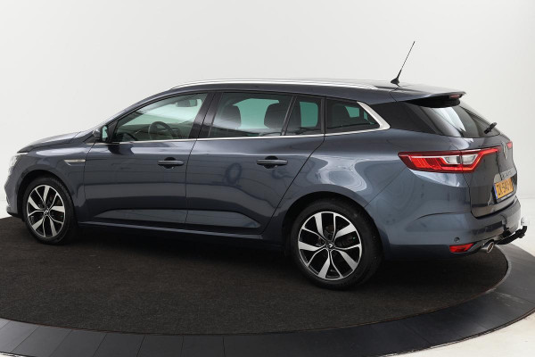 Renault Mégane 1.3 TCe Bose | Trekhaak | Camera | Carplay | Navigatie | Keyless | Half leder | Dodehoek detectie | Cruise control | Climate control