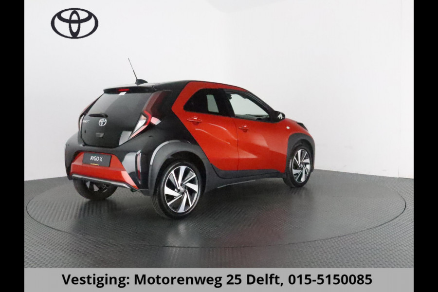 Toyota Aygo X 1.0 VVT-i AUTOMAAT PREMIUM-PACK GARANTIE TOT 2032 LEDER.KEYLESS.