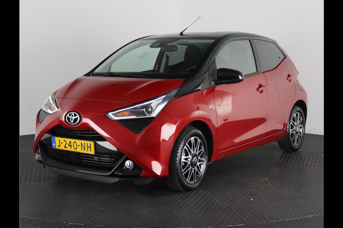 Toyota Aygo 1.0 VVT-i X-CLUSIV AUTOMAAT 1e EIG