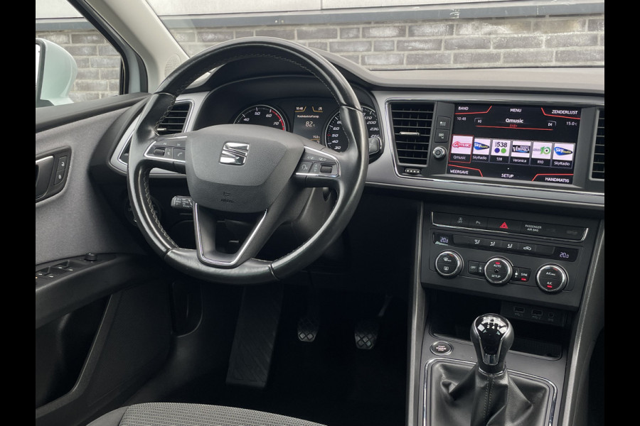 Seat León ST 1.0 EcoTSI Style Business Intense | LED | Trekhaak | Navi | Carplay | ECC