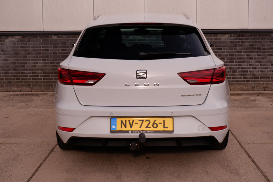 Seat León ST 1.0 EcoTSI Style Business Intense | LED | Trekhaak | Navi | Carplay | ECC