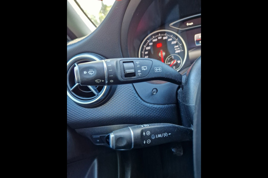 Mercedes-Benz A-Klasse 160 Ambition | 2E EIGENAAR | 12MND GARANTIE | NAVI | PDC | CRUISE | LMV |