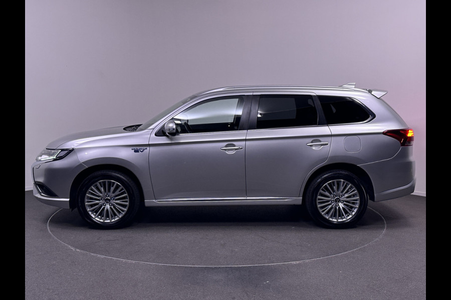 Mitsubishi Outlander 2.4 Intense Plug in Hybrid PHEV | Alcantara Sportstoelen | Apple Carplay | Camera | DAB | L.M. 18" |