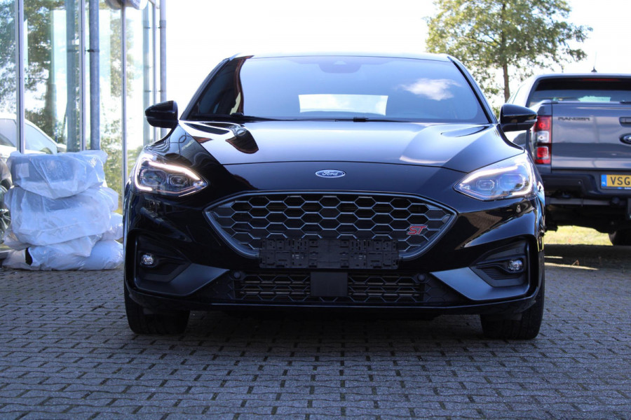 Ford Focus 2.3 EcoBoost ST-3 | Performance pack | Winter pack | Adaptive Led | Adaptive cruise control | Complete historie | Bang&Olufsen | Draadloos opladen