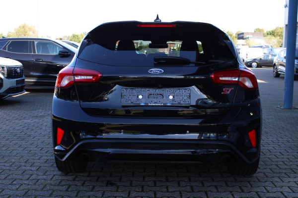 Ford Focus 2.3 EcoBoost ST-3 | Performance pack | Winter pack | Adaptive Led | Adaptive cruise control | Complete historie | Bang&Olufsen | Draadloos opladen