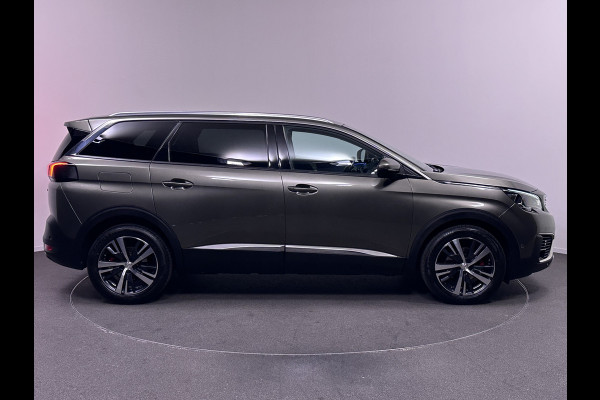 Peugeot 5008 1.2 PureTech GT-Line 7 Persoons | Carplay | Camera | Trekhaak Afneembaar | Navi | Dode Hoek Detectie | Stoel Verwarming | DAB | Lane Assist |