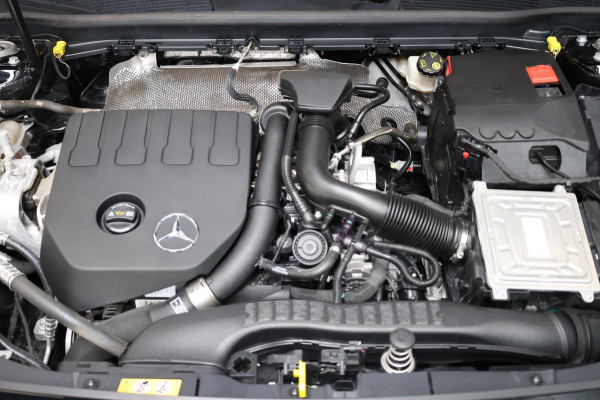 Mercedes-Benz A-Klasse 200 AMG MULTIBEAM/VIRTUAL/SFEER/PANO/HALF LEDER+S.VERWARMING+MEMORY/19"/CAM/LINE/ACC/ECC/12 MDN GARANTIE!