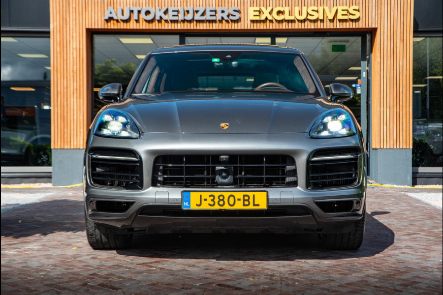 Porsche Cayenne 3.0 E-Hybrid Keramisch Panoramadak Softclose Sportchrono Trekhaak Elec. 21" LMV