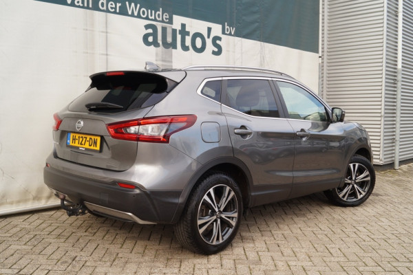 Nissan QASHQAI 1.3 DIG-T N-Connecta -PANO-ECC-CAM-TREKHAAK-