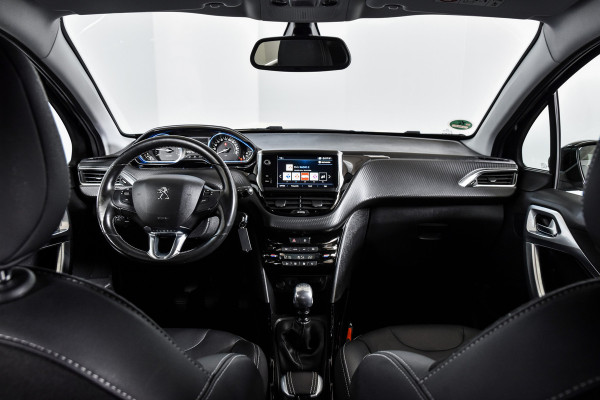 Peugeot 2008 1.2 130 PK PureTech Allure | Cruise | Stoelverwarming | PDC | NAV + App. Connect | Auto. Airco | Trekhaak | LM 16"|