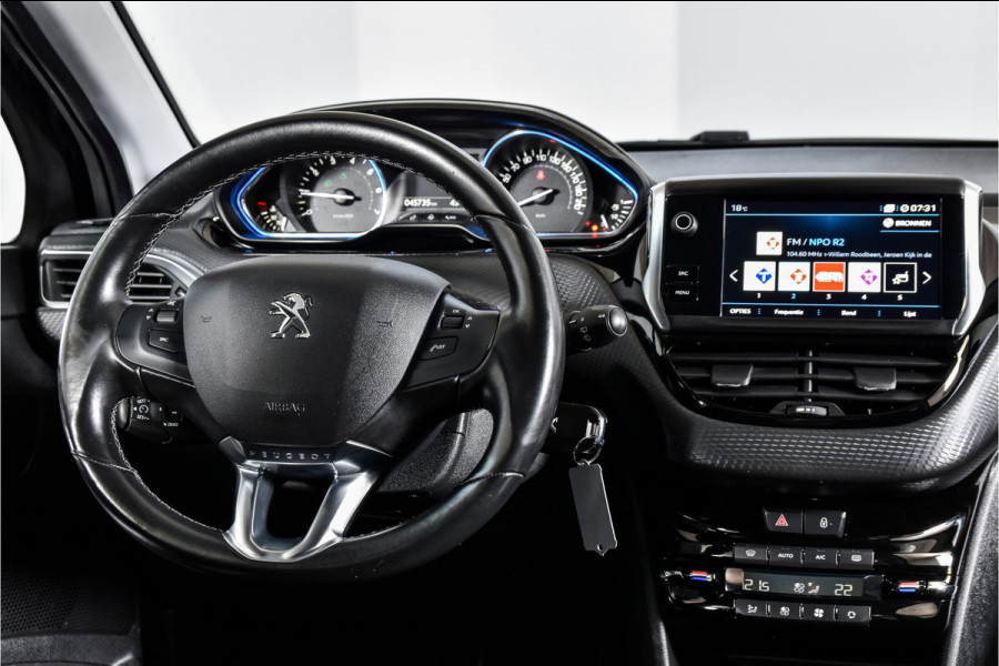 Peugeot 2008 1.2 130 PK PureTech Allure | Cruise | Stoelverwarming | PDC | NAV + App. Connect | Auto. Airco | Trekhaak | LM 16"|