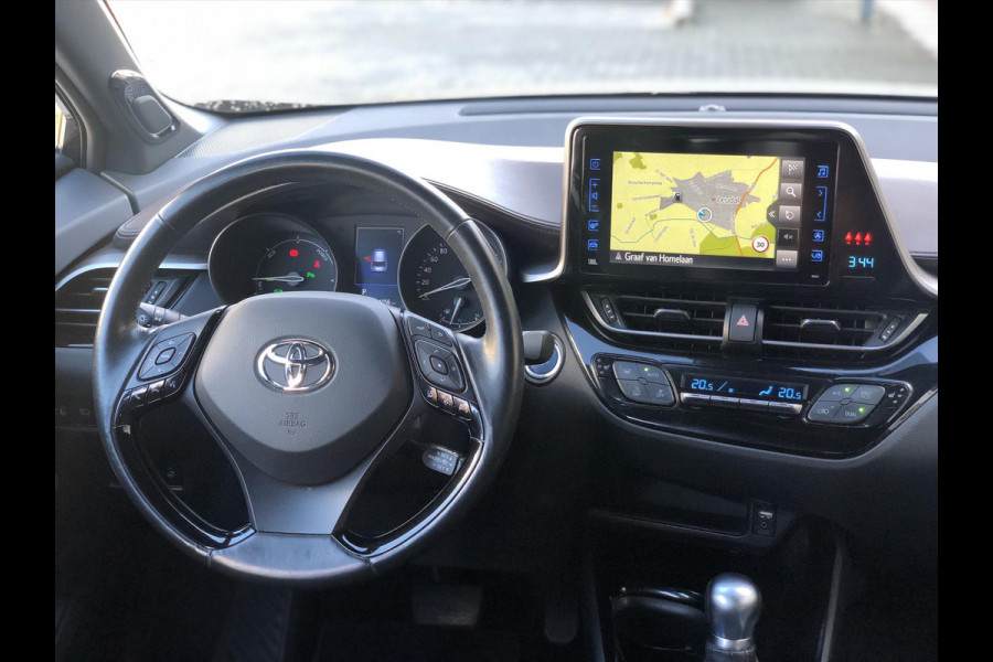 Toyota C-HR 1.8 Hybrid Executive | JBL, Leer, Dodehoekherkenning, Navigatie, 18inch, Stoel + Stuurverwarming, Parkeersensoren