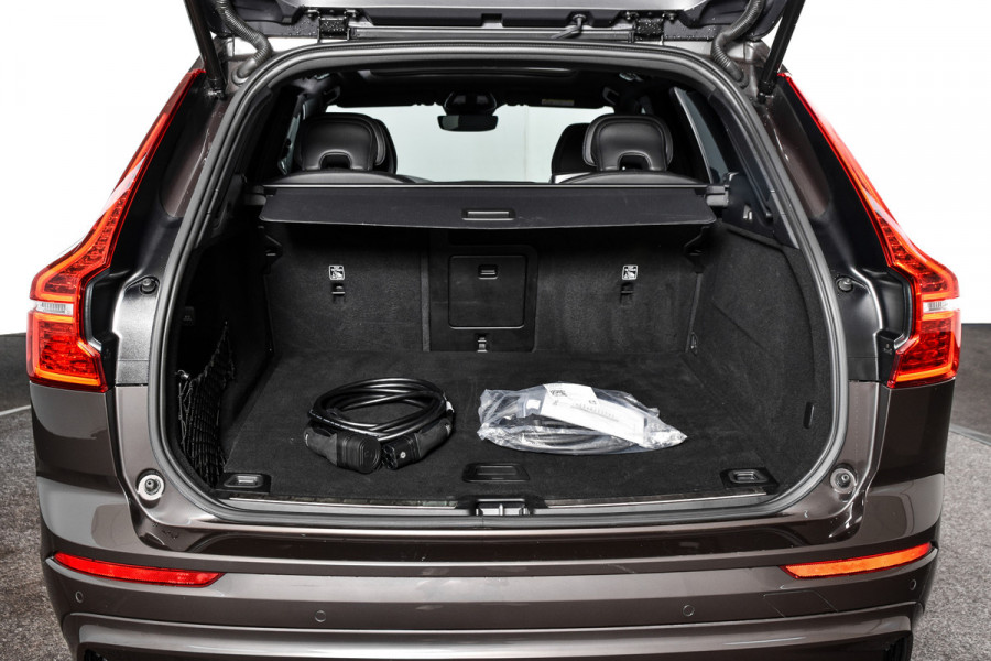 Volvo XC60 2.0 Recharge T6 AWD Plus Dark | S/K-Panodak | Dig. Cockpit | Adapt. Cruise | Memory Stoelen | Elek. Klep | Stoel-+stuurverw. | Camera | NAV+App. Connect | LM 19" | 1392