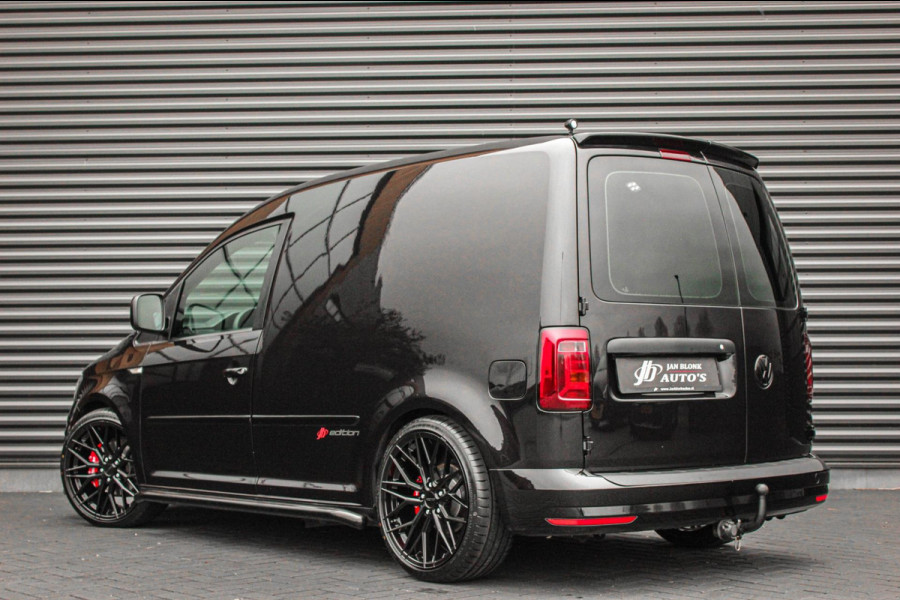 Volkswagen Caddy 2.0 TDI 185PK R_EDITION / TREKHAAK / LEDEREN BEKLEDING / SIDE BARS / BLACK EDITION / APPLE CARPLAY / TREKHAAK