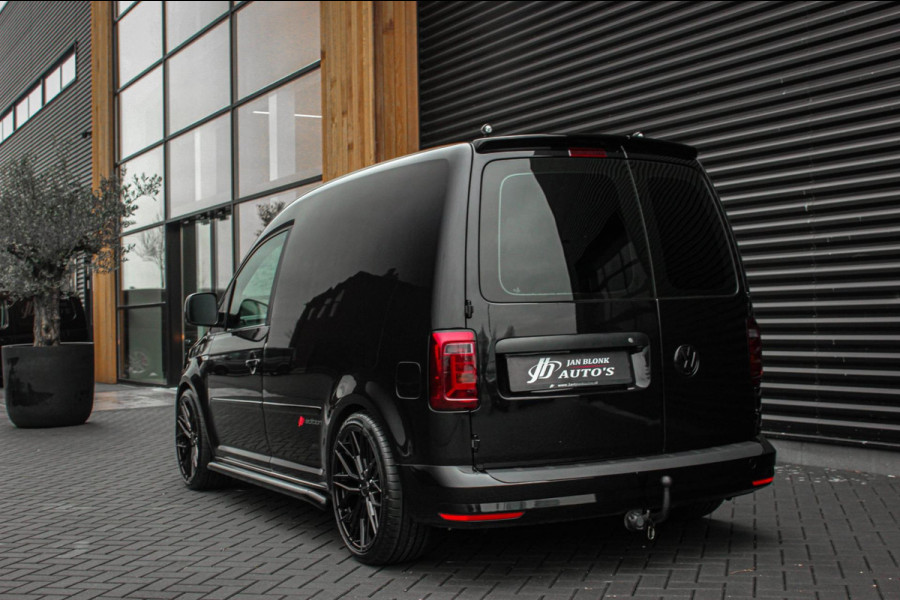 Volkswagen Caddy 2.0 TDI 185PK R_EDITION / TREKHAAK / LEDEREN BEKLEDING / SIDE BARS / BLACK EDITION / APPLE CARPLAY / TREKHAAK