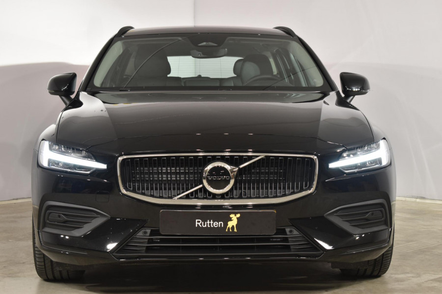 Volvo V60 B3 177PK Automaat Essential Edition / Driver assist / Climate pack / Lederen bekleding / 18 inch velgen