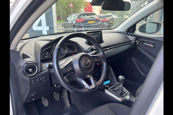 Mazda 2 BWJ 2019 | 1.5 90PK Skyactiv-G Sport Selected | Parkeer camera | Trekhaak | Navi | Airco | Lichtmetaal | PDC | Cruise |