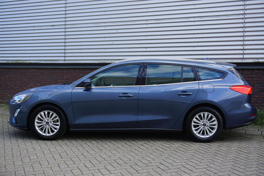 Ford FOCUS Wagon 1.0 EcoBoost 125PK Trekhaak Titanium Business Dealeronderhouden.