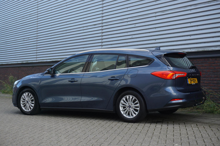 Ford FOCUS Wagon 1.0 EcoBoost 125PK Trekhaak Titanium Business Dealeronderhouden.