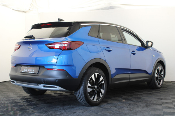 Opel Grandland X 1.2 Turbo Business Executive