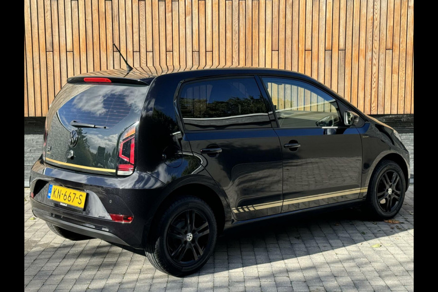 Volkswagen up! 1.0 BMT move up! Edition | Achteruitrijcamera | Parkeersensoren achter | Multifunctioneel stuurwiel | Cruise control | Bluetooth