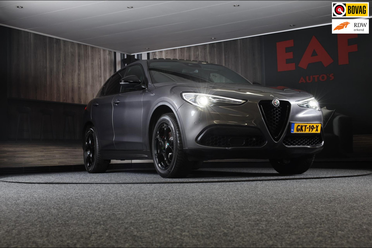 Alfa Romeo Stelvio 2.0 T AWD Veloce / AUT / Sportstoelen / Lane Assist / Dode Hoek / Navi / Ecc / Leder / Led / Pdc / 19