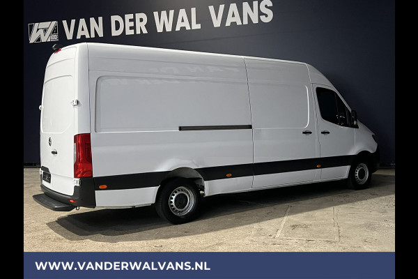 Mercedes-Benz Sprinter 314 CDI 143pk L3H2 Euro6 Airco | Camera | Apple Carplay | Android Auto Parkeersensoren, Bijrijdersbank