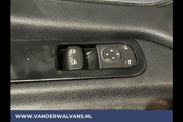 Mercedes-Benz Sprinter 314 CDI 143pk L3H2 Euro6 Airco | Camera | Apple Carplay | Android Auto Parkeersensoren, Bijrijdersbank