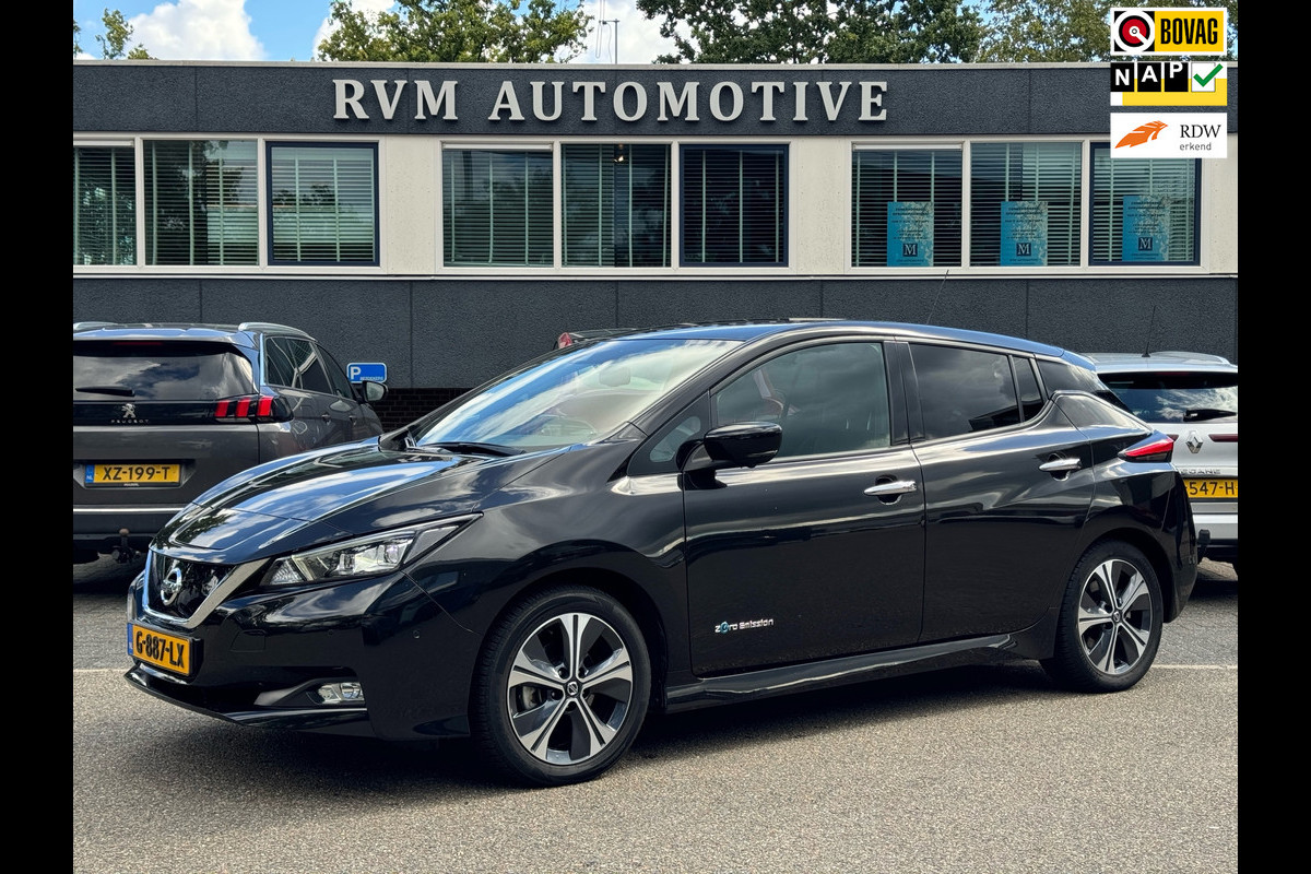 Nissan Leaf Tekna 40 kWh| ADAP. CRUISE| BOSE AUDIO| AFN. TREKHAAK| STOELVERWARMING VOOR/ ACHTER| DODE HOEK|